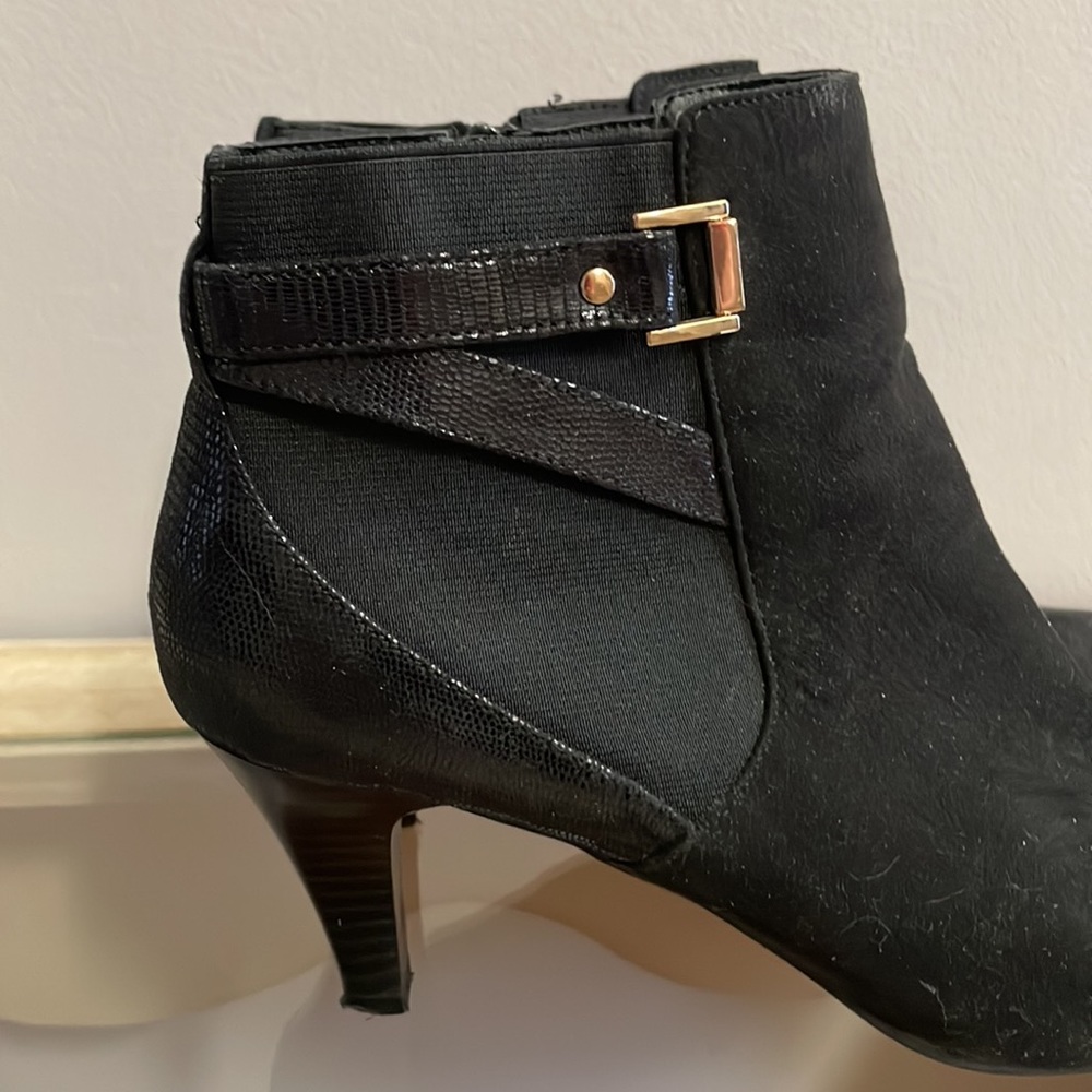 Karen Scott Majar Booties Size 11 - Picture 9 of 9